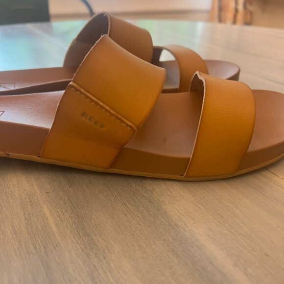 Reef Cusion Vista Sandal in Tan Women's Size 11 - Picture 2 of 5